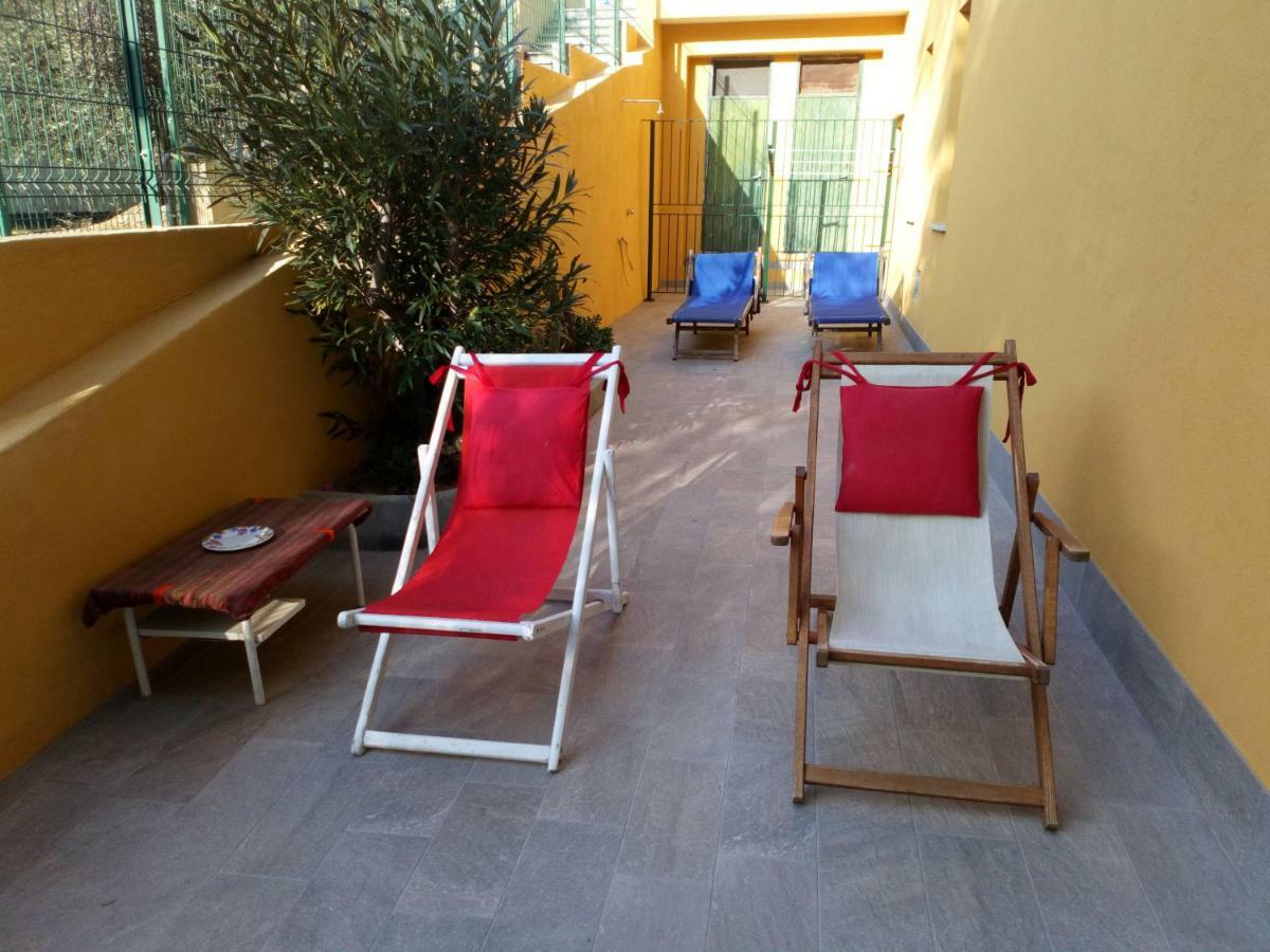 Apartamento Casa di Claude con posto auto Finale Ligure Exterior foto