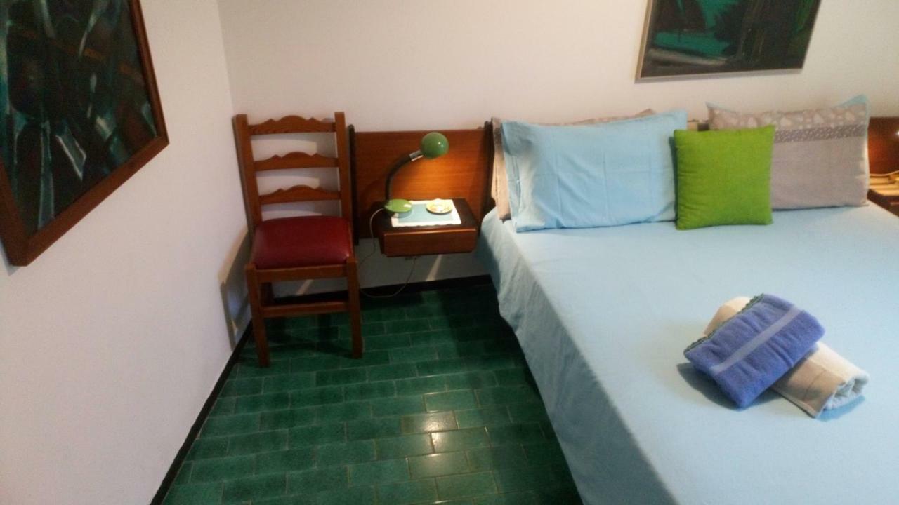 Apartamento Casa di Claude con posto auto Finale Ligure Exterior foto